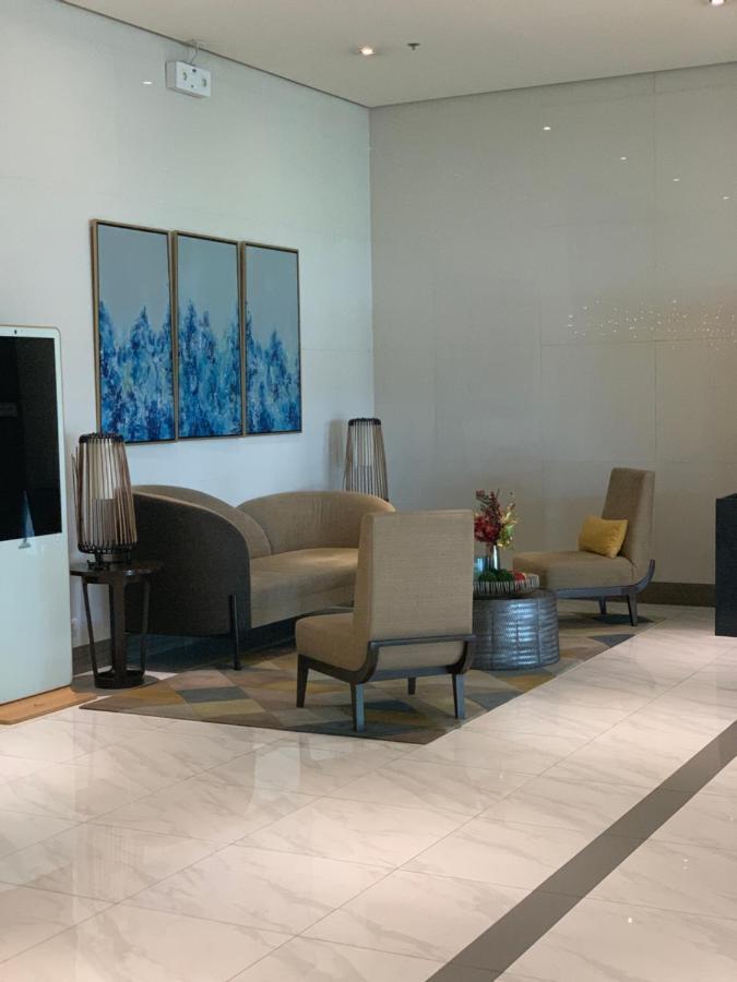 81 Newport Boulevard Cluster 4 - 8F Across Naia Airport, Terminal 3 파사이 외부 사진