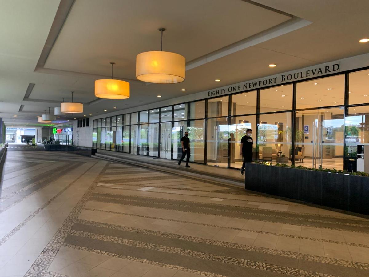 81 Newport Boulevard Cluster 4 - 8F Across Naia Airport, Terminal 3 파사이 외부 사진